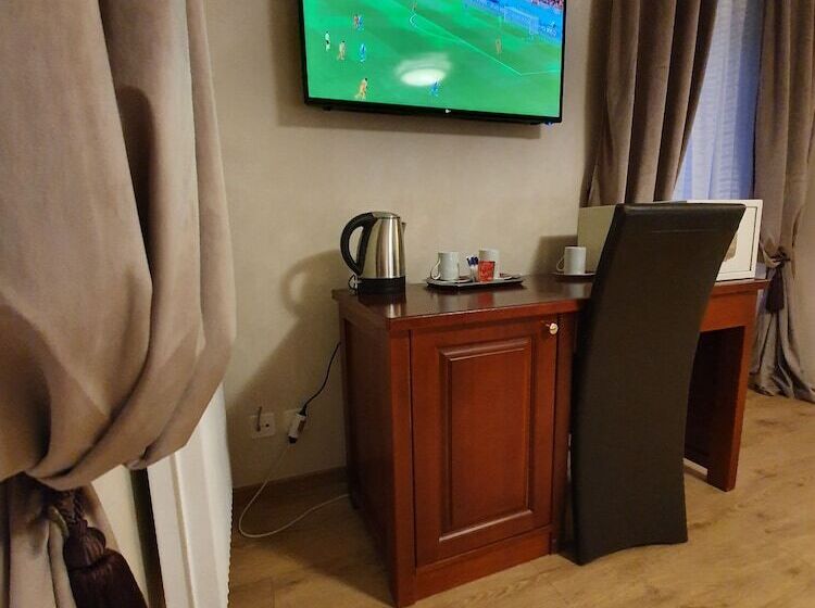 اتاق استاندارد سه تخته با بالکن, Esos Hotel Quelle
