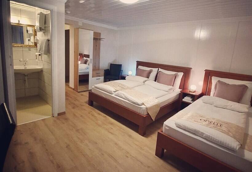 اتاق استاندارد سه نفره, Esos Hotel Quelle