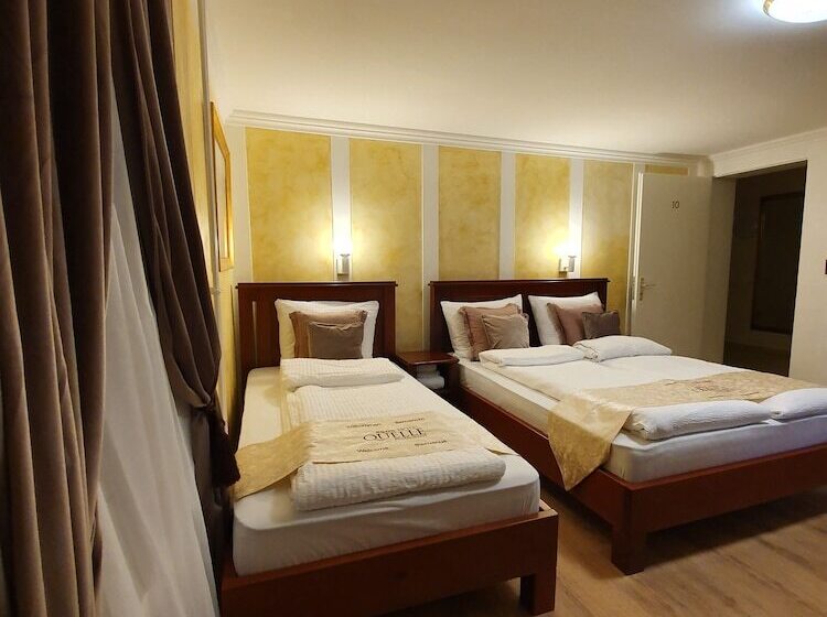 اتاق استاندارد سه تخته با بالکن, Esos Hotel Quelle