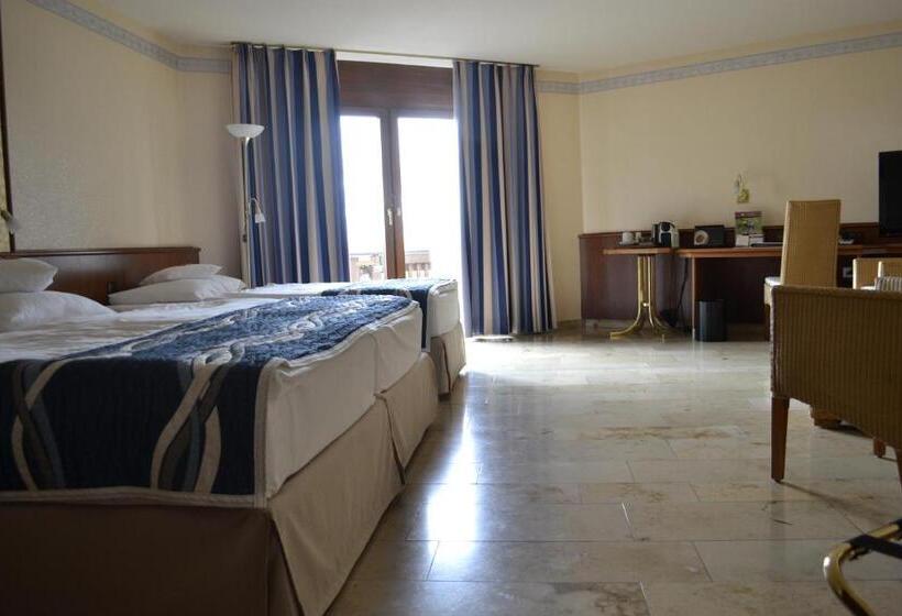 Номер Стандарт Трехместный, Flair Park Hotel Ilshofen