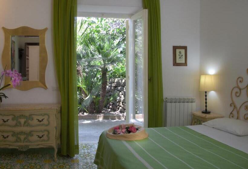 Классический Номер, Semiramis Hotel De Charme & Pools
