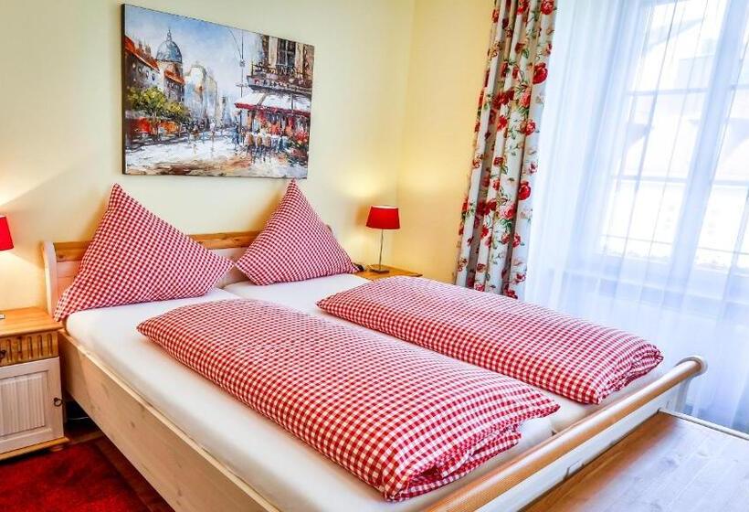 Quarto Estandar, Zum Goldenen Löwen