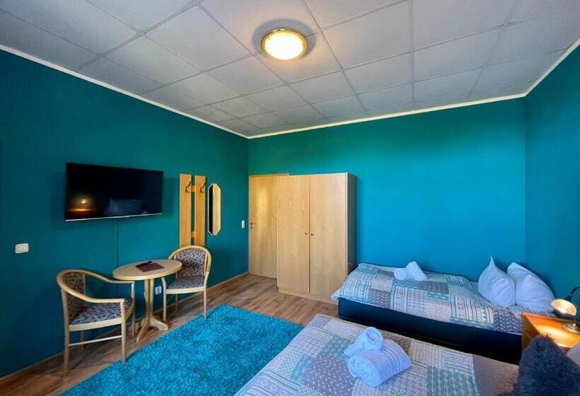 Трехместный Номер Классика, Parkhotel Waldschlösschen