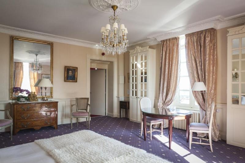 Номер Deluxe, Chateau D Apigne Rennes