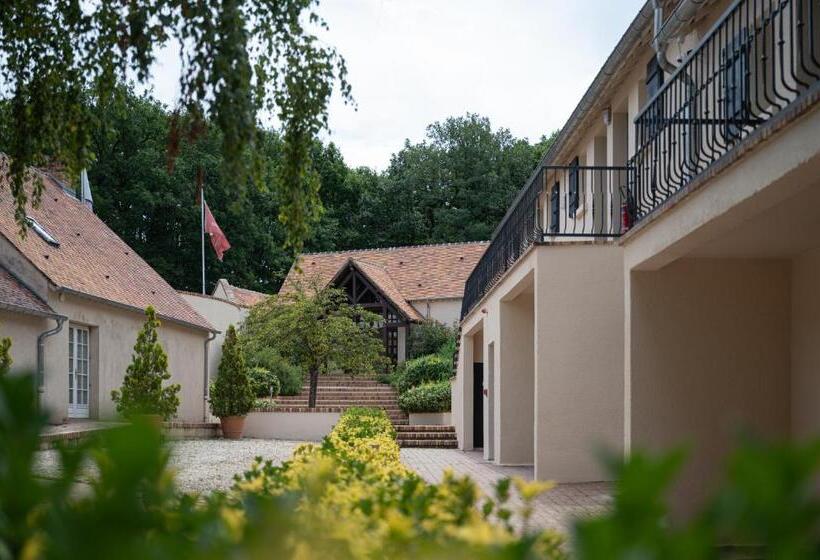 Номер Стандарт, Domaine Et Golf De Vaugouard  La Maison Younan