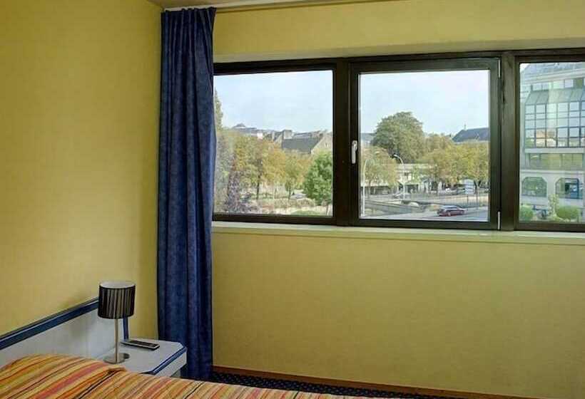 اتاق استاندارد سه نفره, Hôtel Dupleix   Hyper Centre   Parking Et Garage Gratuit
