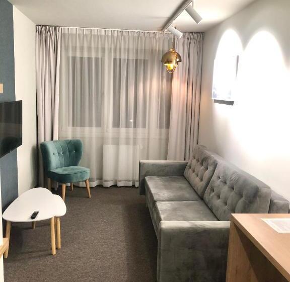 Трехместный Номер Deluxe, Halo Toruń