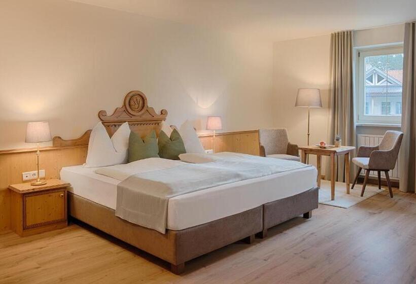 اتاق اکونومی یک تخته, Majestic Hotel & Spa Resort