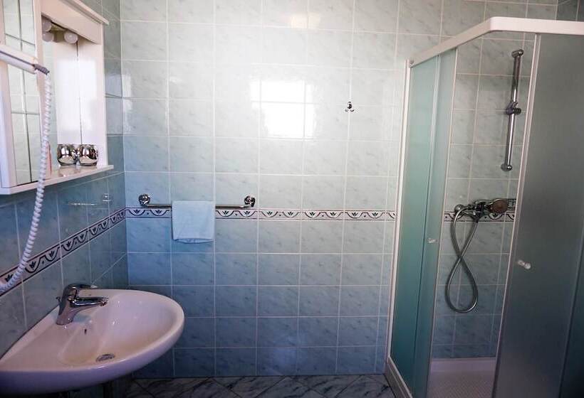 اتاق استاندارد, Rooms & Apartments Pr Matjon