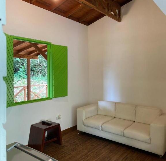 اتاق خانوادگی, Avalon Hotel Campestre