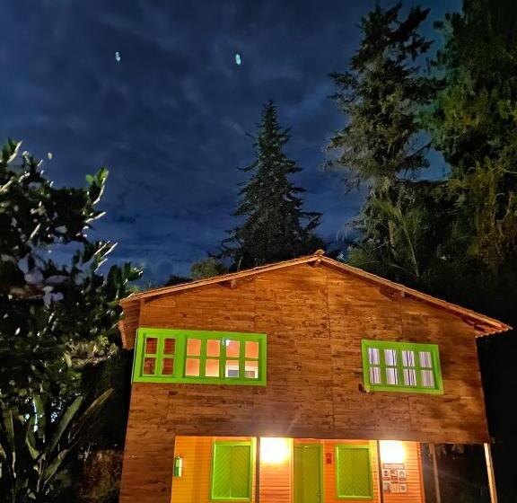 اتاق خانوادگی, Avalon Hotel Campestre