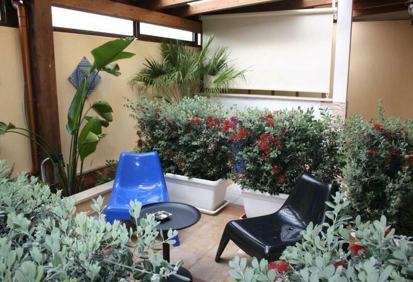 اتاق استاندارد, Room And Breakfast Aloe