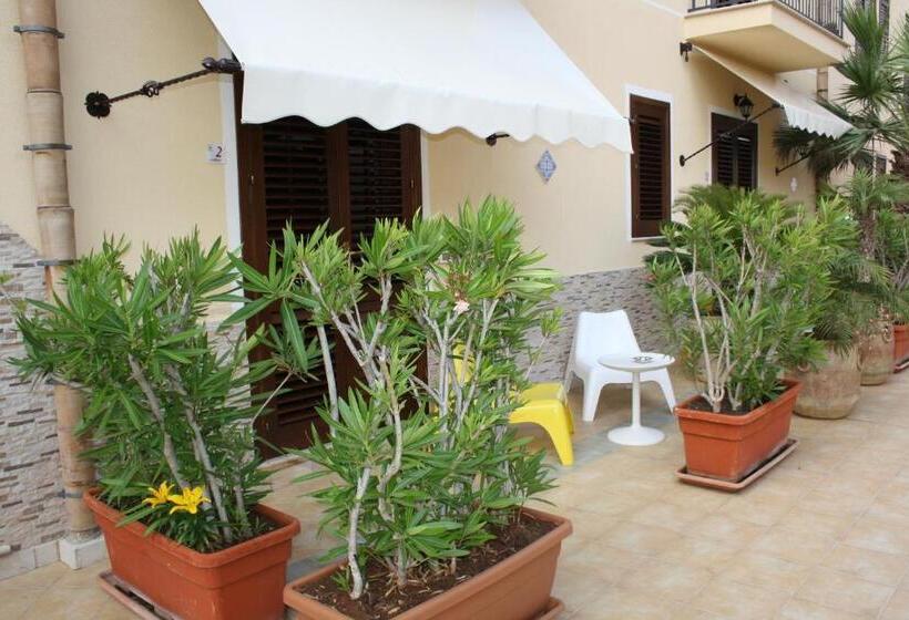 اتاق استاندارد اینتریور, Room And Breakfast Aloe
