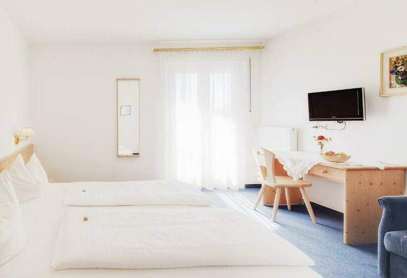اتاق استاندارد, Tirolerhof Pension