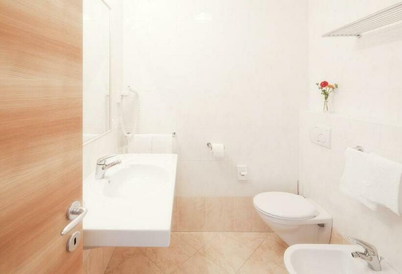 اتاق استاندارد, Tirolerhof Pension