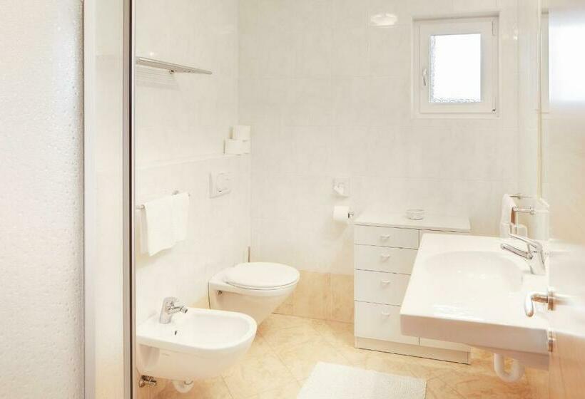 اتاق استاندارد, Tirolerhof Pension