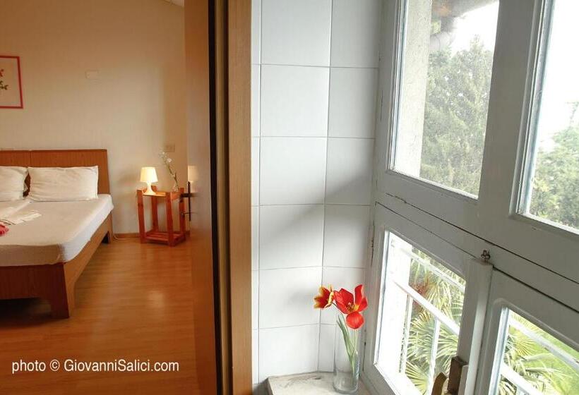 اتاق استاندارد چهار تخته, Santangela Hostel & Rooms