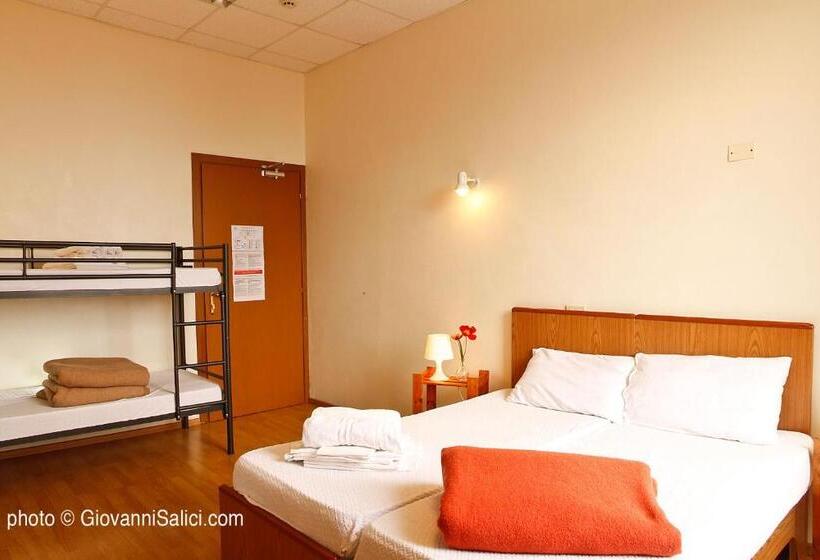 اتاق خانوادگی, Santangela Hostel & Rooms