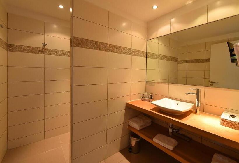 اتاق پرستیژ با چشم‌انداز دریا, Hôtel Abbartello