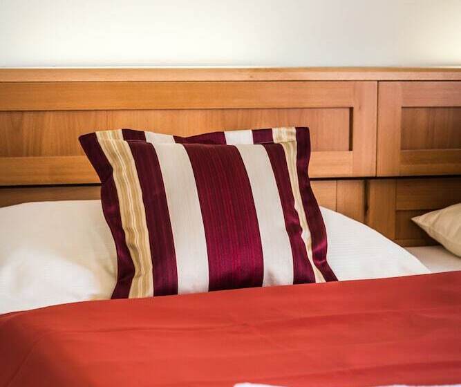 غرفة قياسية ثلاثية, Jan Maria Hotel & Restaurant