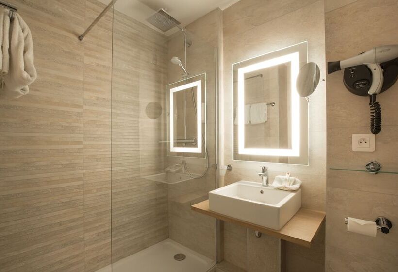 이그제큐티브 룸, Logis Hotel Le Petit Casset