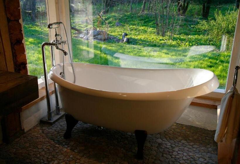 ویلای 1 خوابه, Pädaste Manor