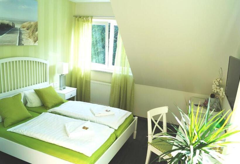 اتاق استاندارد با بالکن, Regiohotel Schanzenhaus Wernigerode