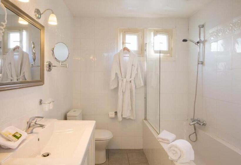 스위트, Logis Hotel Le Petit Casset