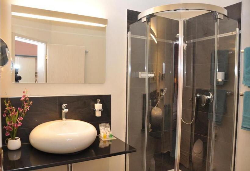 Номер Стандарт, Altstadthotel An Der Werra