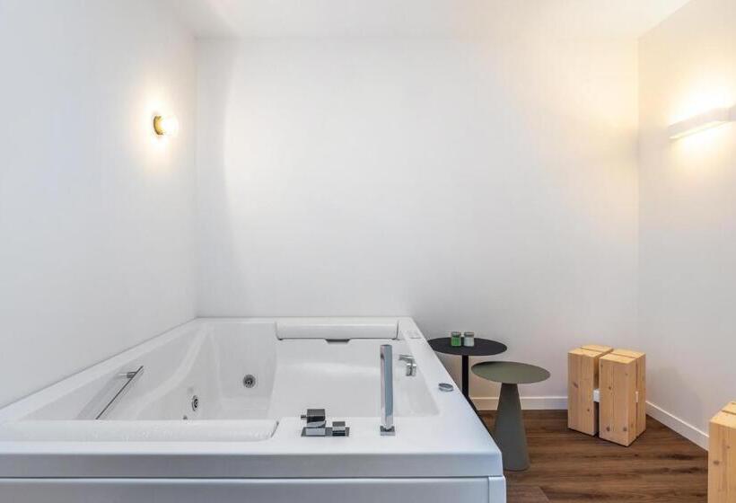 자쿠지 스위트, Al Sorriso Greenpark & Wellness