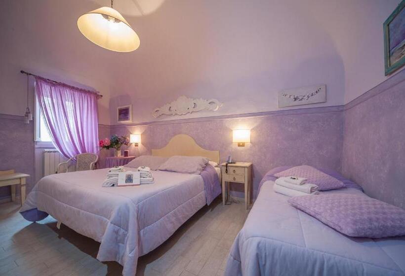 标准三人间, Albergo Etruria