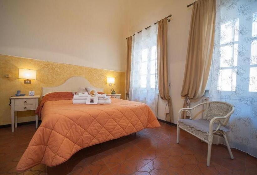 标准间, Albergo Etruria