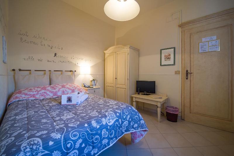 标准单人间, Albergo Etruria