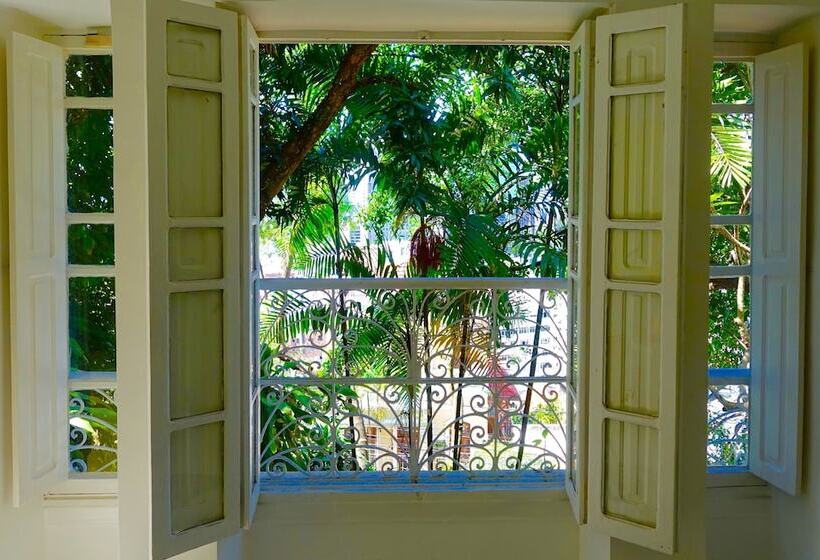 Suíte Deluxe, Casa Amarelo Par Robert Le Héros