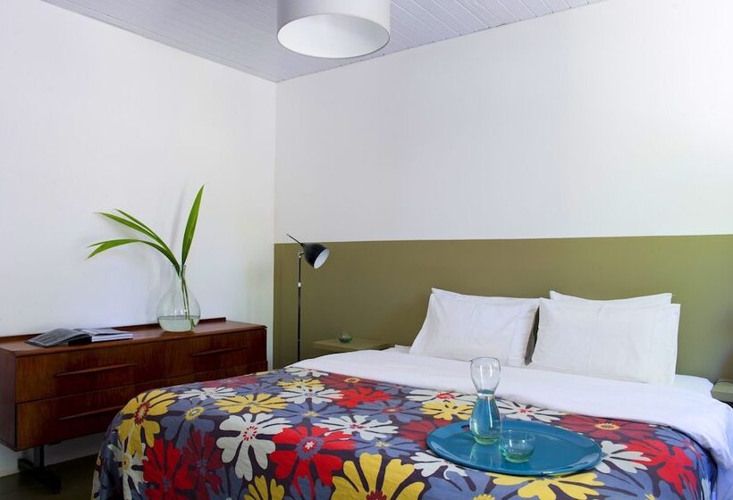 Quarto Estandar, Casa Amarelo Par Robert Le Héros