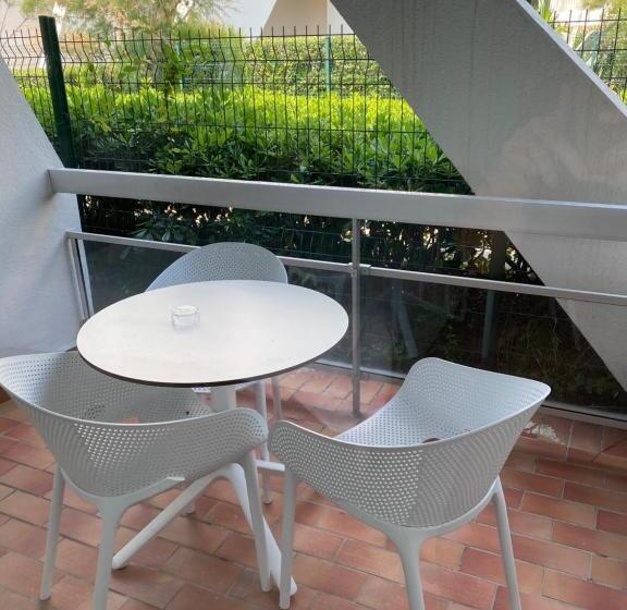 Трехместный Номер Классика, Hôtel Saint Clair, Côté Plage