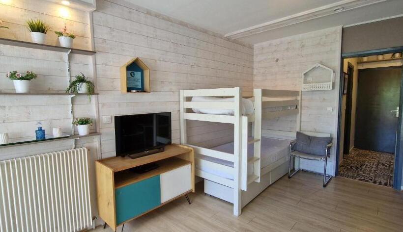Студия Классика, Hôtel Saint Clair, Côté Plage