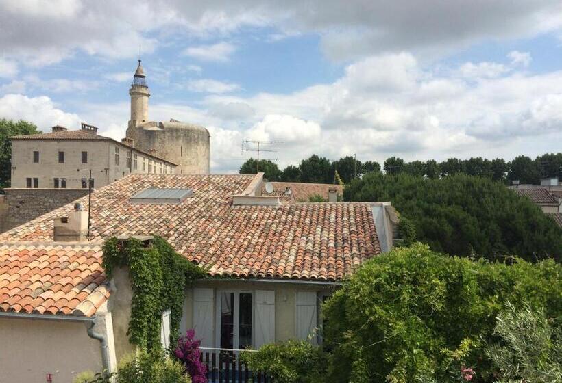 اتاق سوپریور, Saint Louis