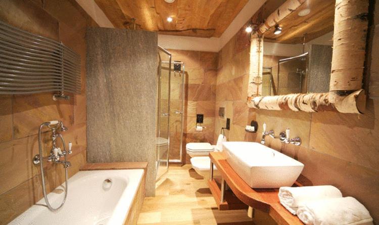 اتاق استاندارد, Relais Del Nazionale