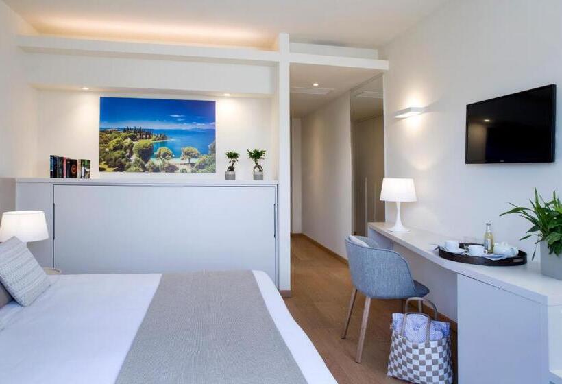 Трехместный Номер Deluxe, Leonardo Hotel Lago Di Garda   Wellness And Spa