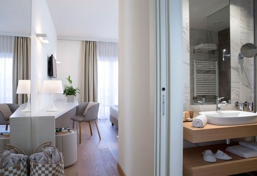 Номер Deluxe, Leonardo Hotel Lago Di Garda   Wellness And Spa