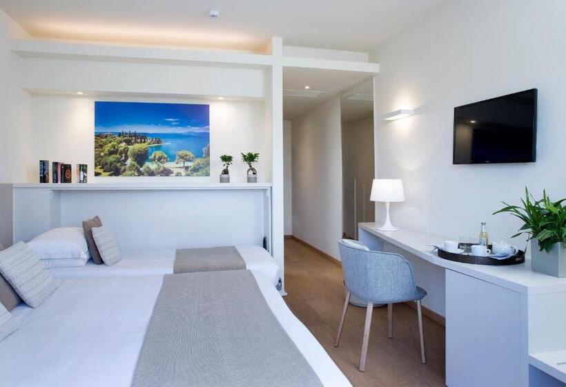 Трехместный Номер Deluxe, Leonardo Hotel Lago Di Garda   Wellness And Spa