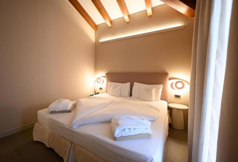 Полулюкс с Балконом, Villa Nicolli Romantic Spa Resort   Adults Only