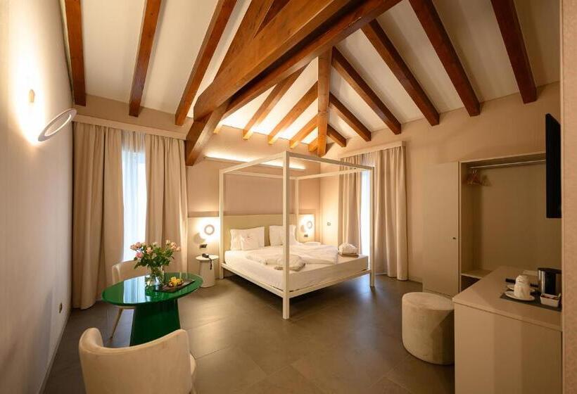 Полулюкс с Балконом, Villa Nicolli Romantic Spa Resort   Adults Only
