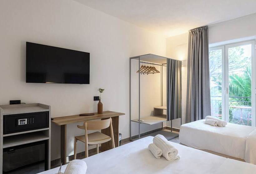 Четырехместный Номер Стандарт, B&b Hotel Ischia San Nicola