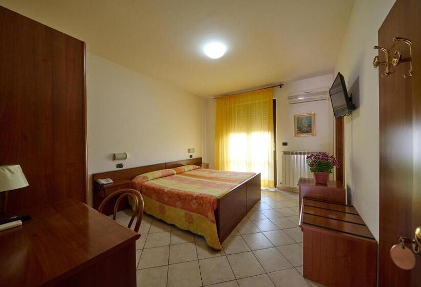 Номер Стандарт, Albergo Shine