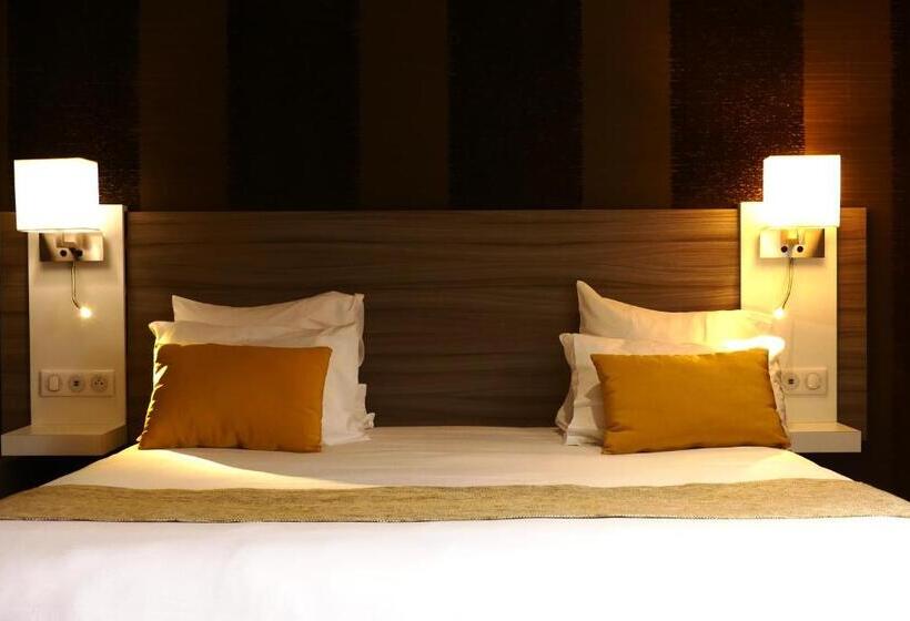 套房带园景, Contact Hôtel Le Provençal Bordeaux Lac
