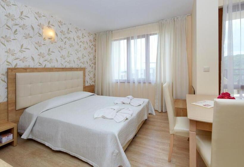 استودیوی استاندارد, Relax Holiday Complex & Spa