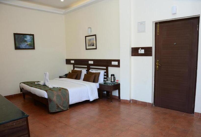 خانه 1 خوابه, Upper Deck Resort   Stay And Relax At The Highest Peak Lonavala