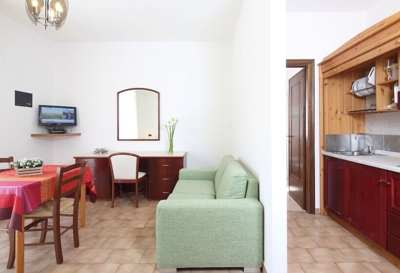 استودیو کامفورت, Residence Hotel Kriss